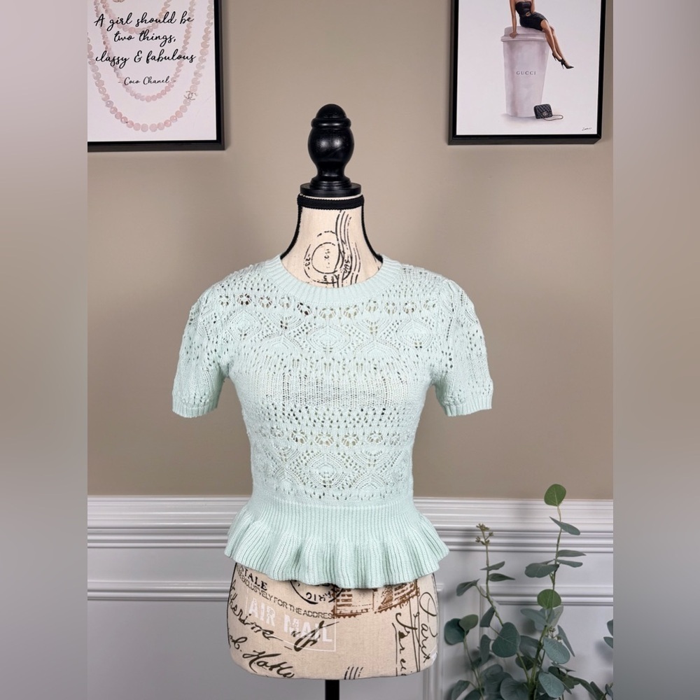LC Lauren Conrad Pointelle Ruffle-Hem Short Sleeve Sweater Size XS